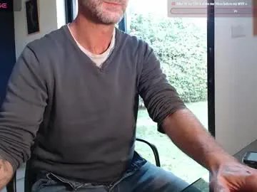 Freechat bi_french69 on Chaturbate