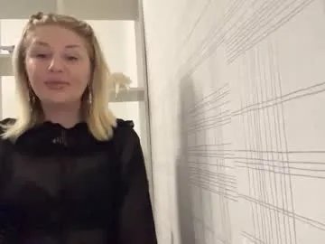 Freechat blondie_xoxoxo on Chaturbate
