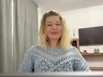 Freechat blondie_xoxoxo on Chaturbate