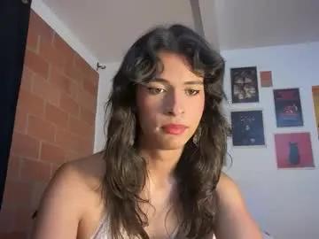 bloomingbella on Chaturbate