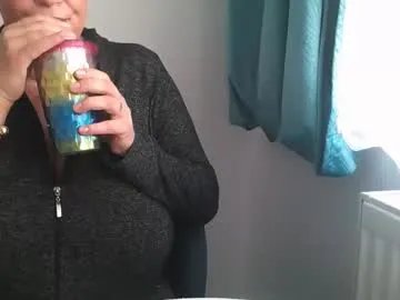 Freechat blueskysierra on Chaturbate