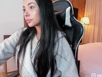 Freechat camilagomezz on Chaturbate