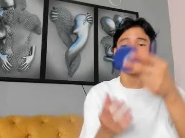 Freechat camillo_virgil on Chaturbate