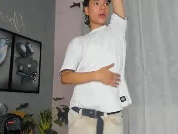 Freechat camillo_virgil on Chaturbate