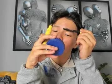 Freechat camillo_virgil on Chaturbate