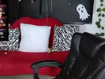 Freechat carolaine69_ on Chaturbate