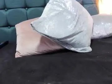 Freechat charlott_lens on Chaturbate