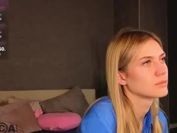 Freechat cherry_pr1ce on Chaturbate