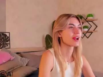 Freechat cherry_pr1ce on Chaturbate