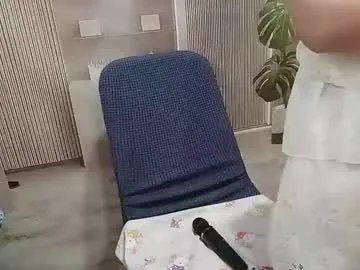 chillylove on Chaturbate
