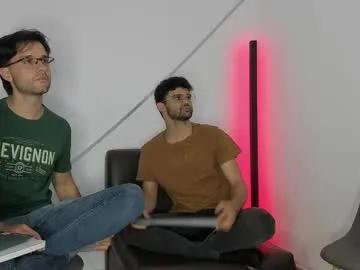 Freechat chrisandrew_ on Chaturbate