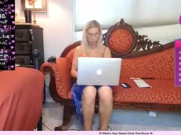 Freechat christinabruce on Chaturbate