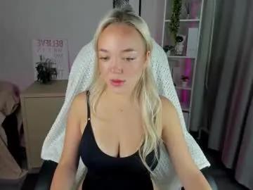 Freechat christy_little on Chaturbate