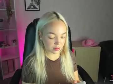 Freechat christy_little on Chaturbate