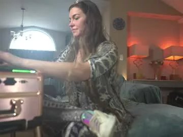 chroniclove on Chaturbate