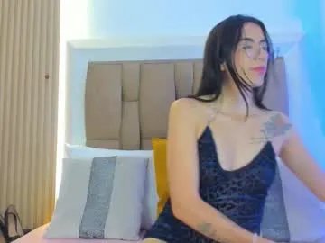 Freechat clarisse28 on Chaturbate