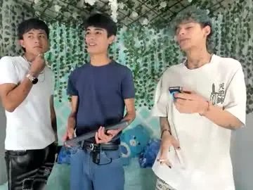 club_latinboys on Chaturbate
