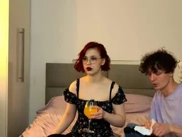 Freechat couple_of_fire_ on Chaturbate