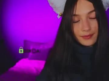 Freechat crazzy_cherry on Chaturbate