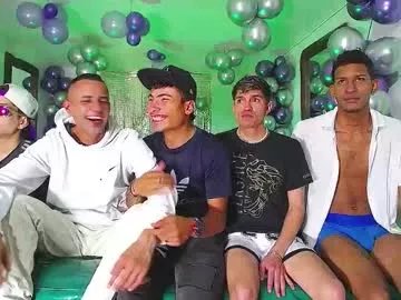 Freechat crismens on Chaturbate