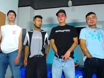 Freechat crismens on Chaturbate