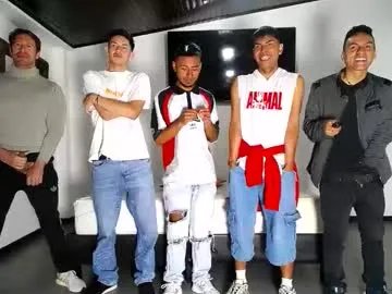 Freechat crismens on Chaturbate