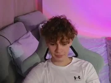 Freechat cute_thomas on Chaturbate