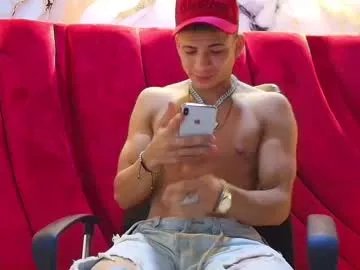 Freechat danii_scot on Chaturbate