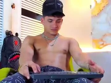 Freechat danii_scot on Chaturbate