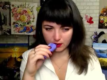 darina_m_ — Give me 1000 kisses through vibrations [757 tokens remaining] #milf #nonude #ahegao #ukraine #muscle