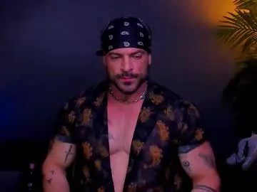 Freechat dennis_cox_ on Chaturbate