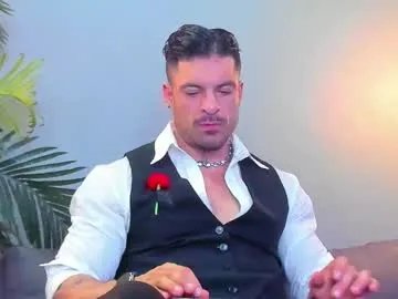 Freechat dennis_cox_ on Chaturbate