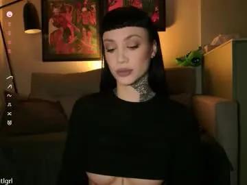 dgtlgrl on Chaturbate