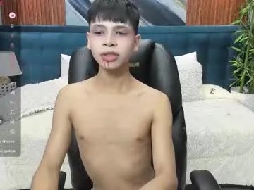 Freechat dilan_911 on Chaturbate