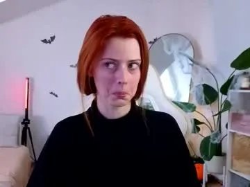 Freechat doll_lesli on Chaturbate