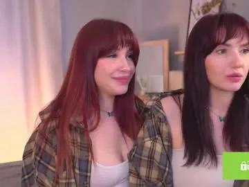 Freechat double_magic_ on Chaturbate