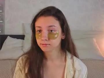 Freechat ebonyleibenstein on Chaturbate