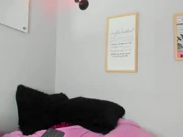 elaia_muller on Chaturbate