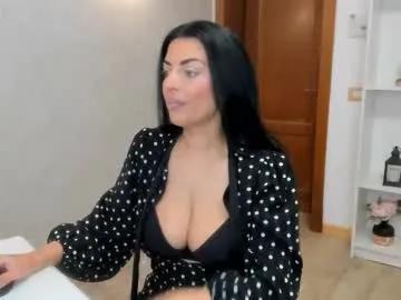 Freechat elisabaxter on Chaturbate