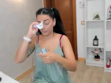Freechat elisabaxter on Chaturbate