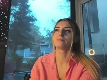 Freechat ella_vee on Chaturbate