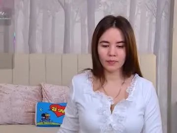 ellaander on Chaturbate 