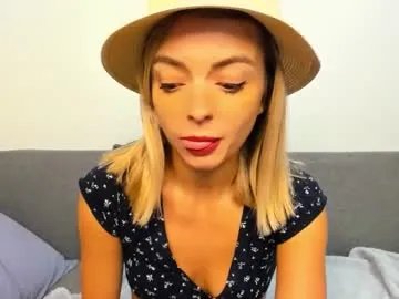 Freechat ellen_flow on Chaturbate