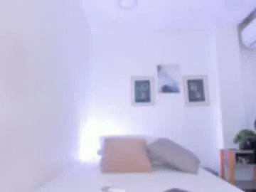 Freechat emelie_89 on Chaturbate