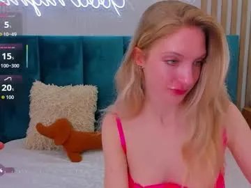 Freechat emilly_hart on Chaturbate