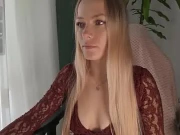 Freechat emily_jayreal on Chaturbate