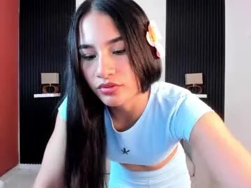 Freechat emilyy_kim on Chaturbate