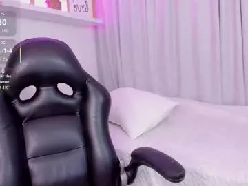 Freechat emmy_heart7 on Chaturbate