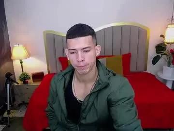 ethan_rodgers — Welcome, I'm Ethan, #Latino #BigCock #Muscle #Masturbation #PrivateShow [1924 tokens remaining]