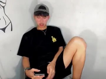 Freechat ethereal_blake on Chaturbate